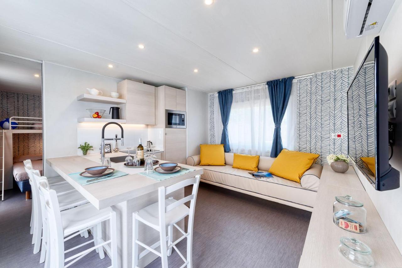 San Benedetto Camping Relais Пескиера дел Гарда Екстериор снимка