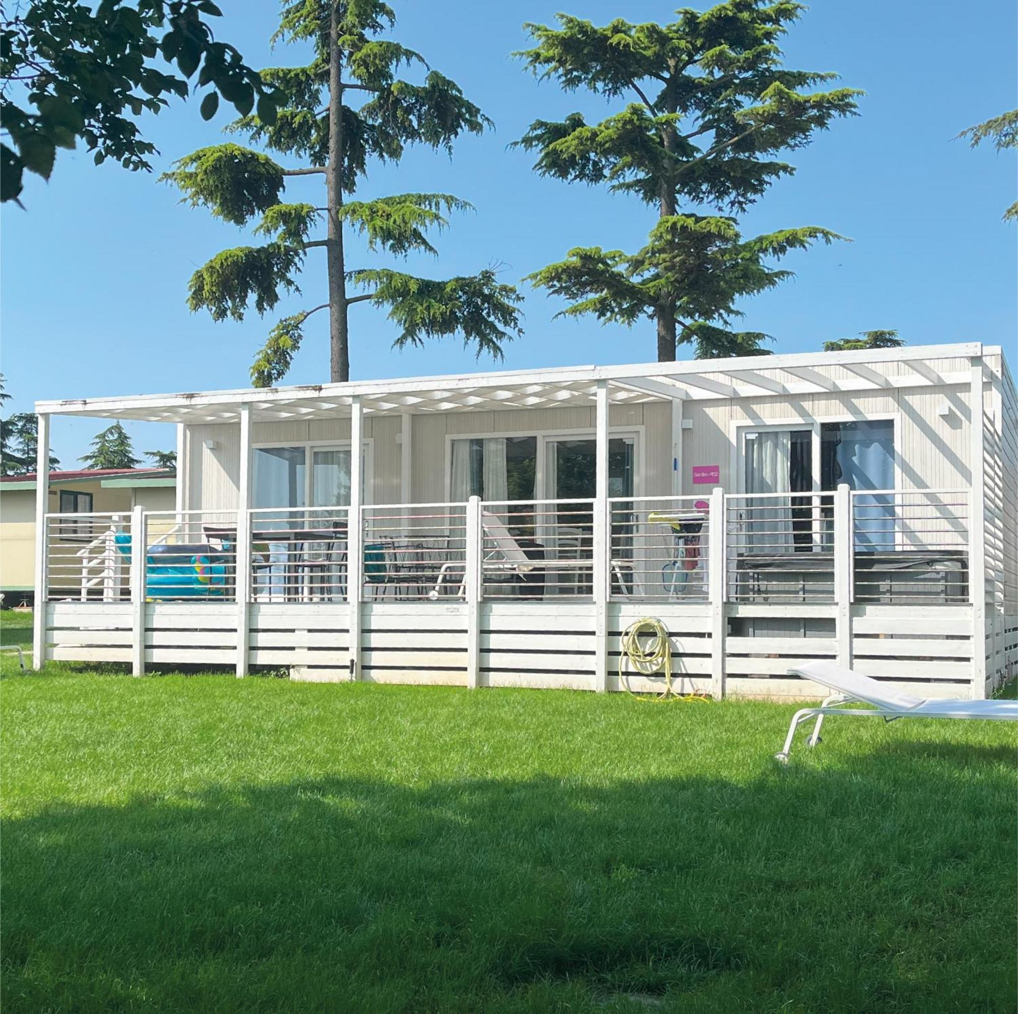 San Benedetto Camping Relais Пескиера дел Гарда Екстериор снимка