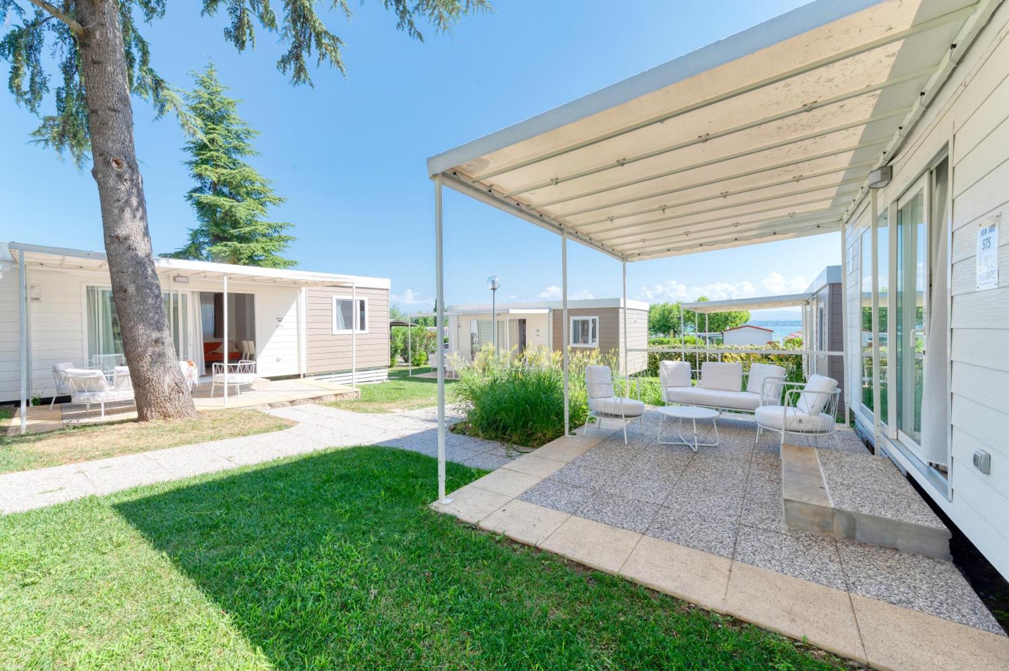San Benedetto Camping Relais Пескиера дел Гарда Екстериор снимка